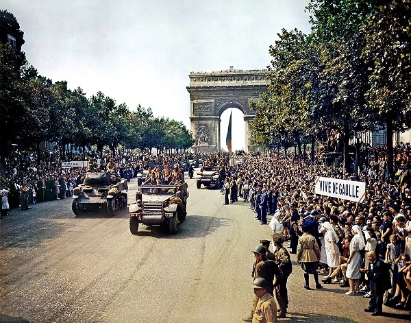 Párizs felszabadítása 1944 augusztusában
