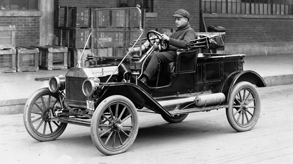 Az első Ford Model T 1908
